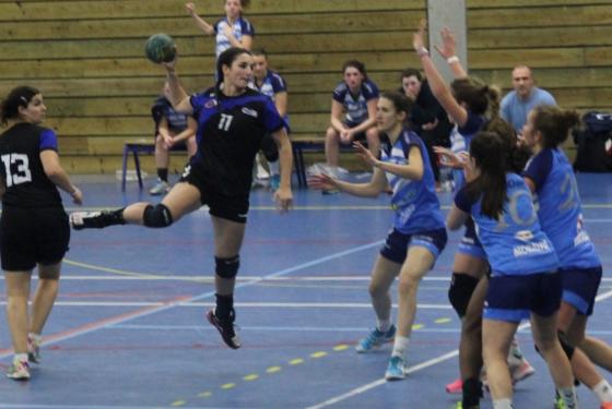 Hand ball ENSEGID Tania Gusse Equipe de hand ball